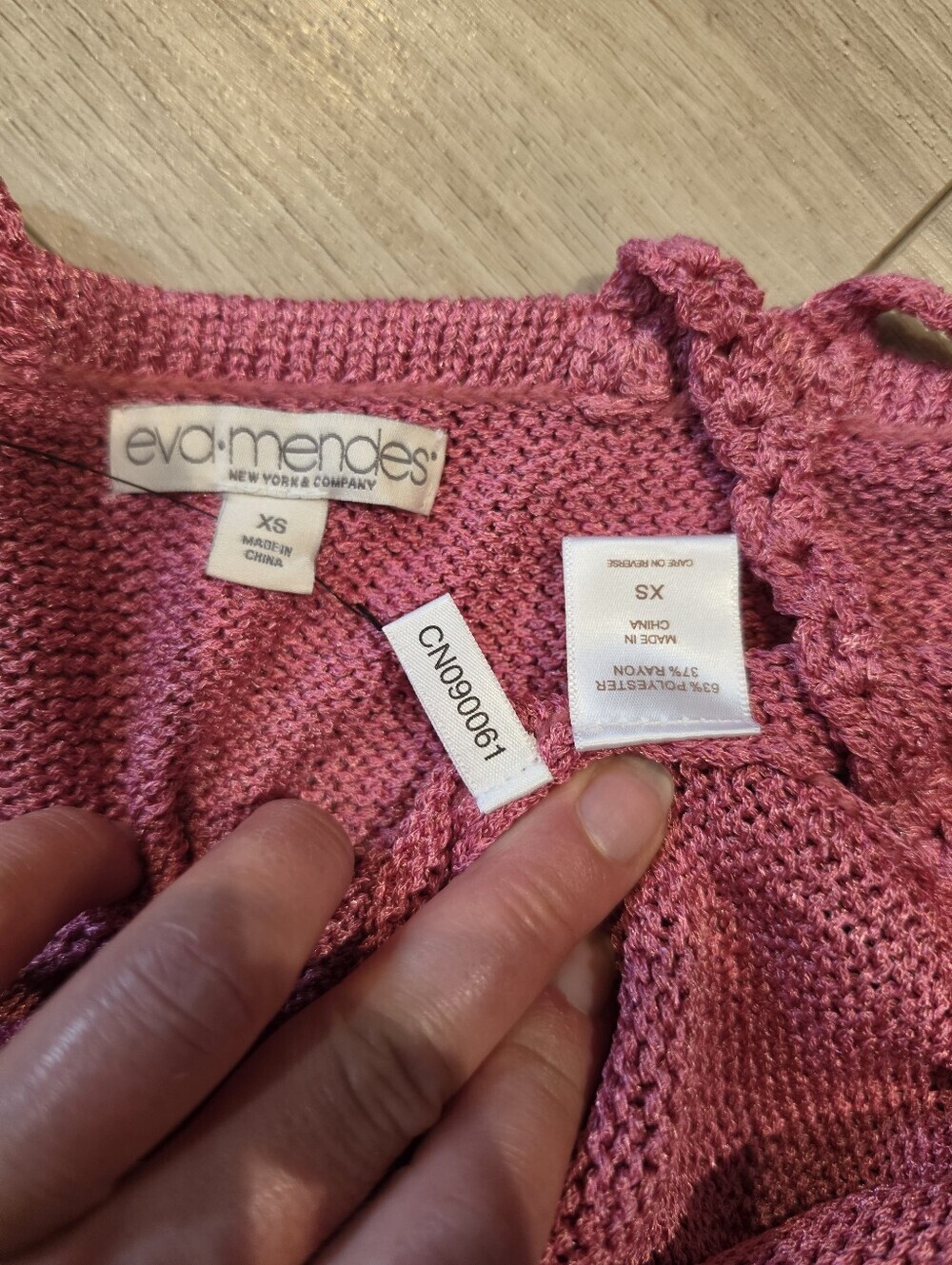 Eva Mendes Pink Crochet Knit Matching Skirt Set XS - Picture 6 of 8